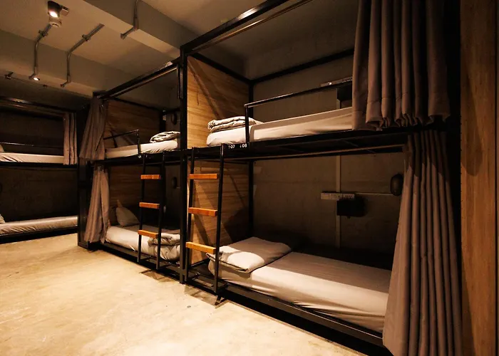 Bed Station Hostel Khaosan Bangkok